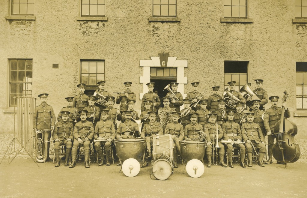 Major Skeet (centre) with members of the 4th Battalion Royal Dublin Fusiliers taken circa 1912